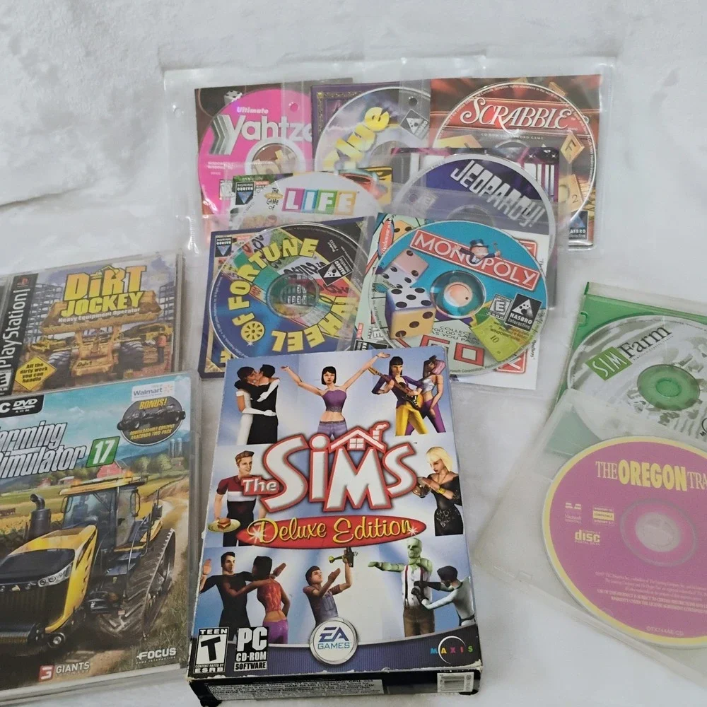 Vtg Lot 12 PC CD ROM Computer Games Windows Sims Board Simulator Farm Untested I